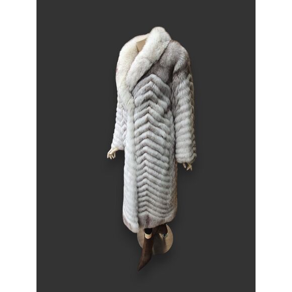 Vintage Chevron Cut Blue Fox Coat -Small - Picture 3 of 12